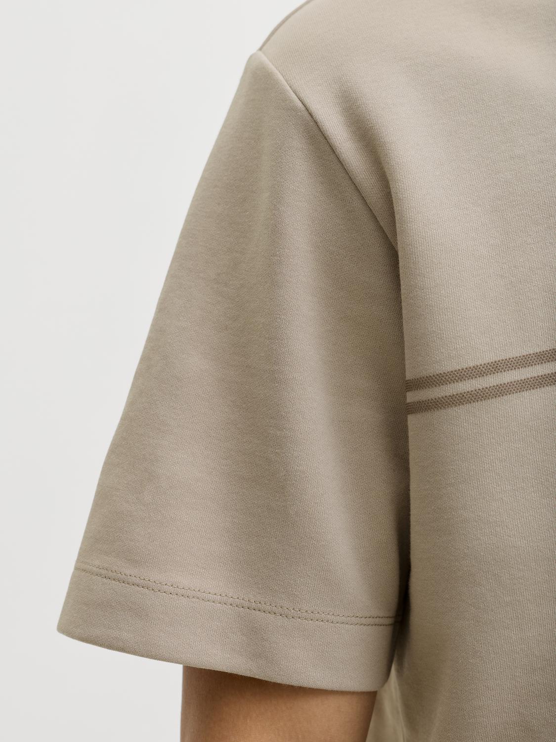 model_shot-detail