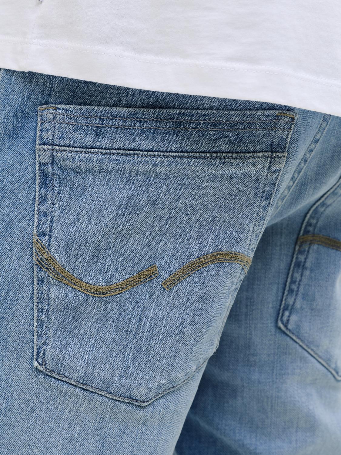 model_shot-detail