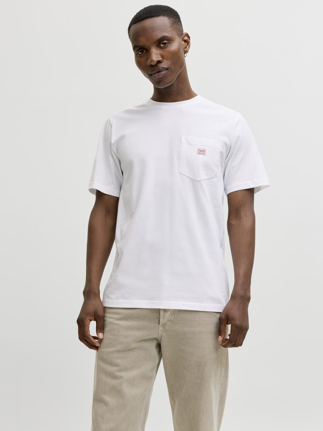 model_shot-front