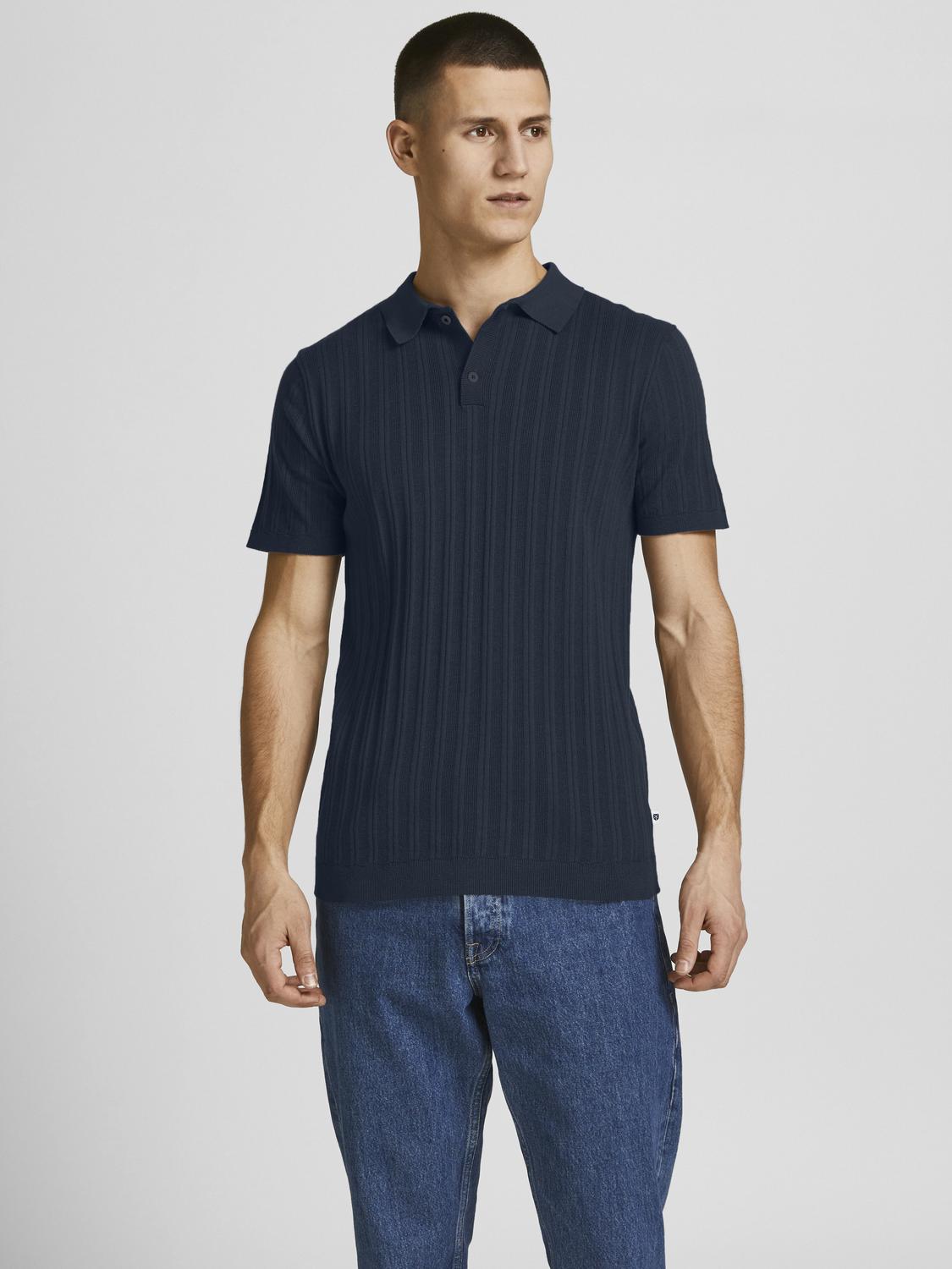 model_shot-front