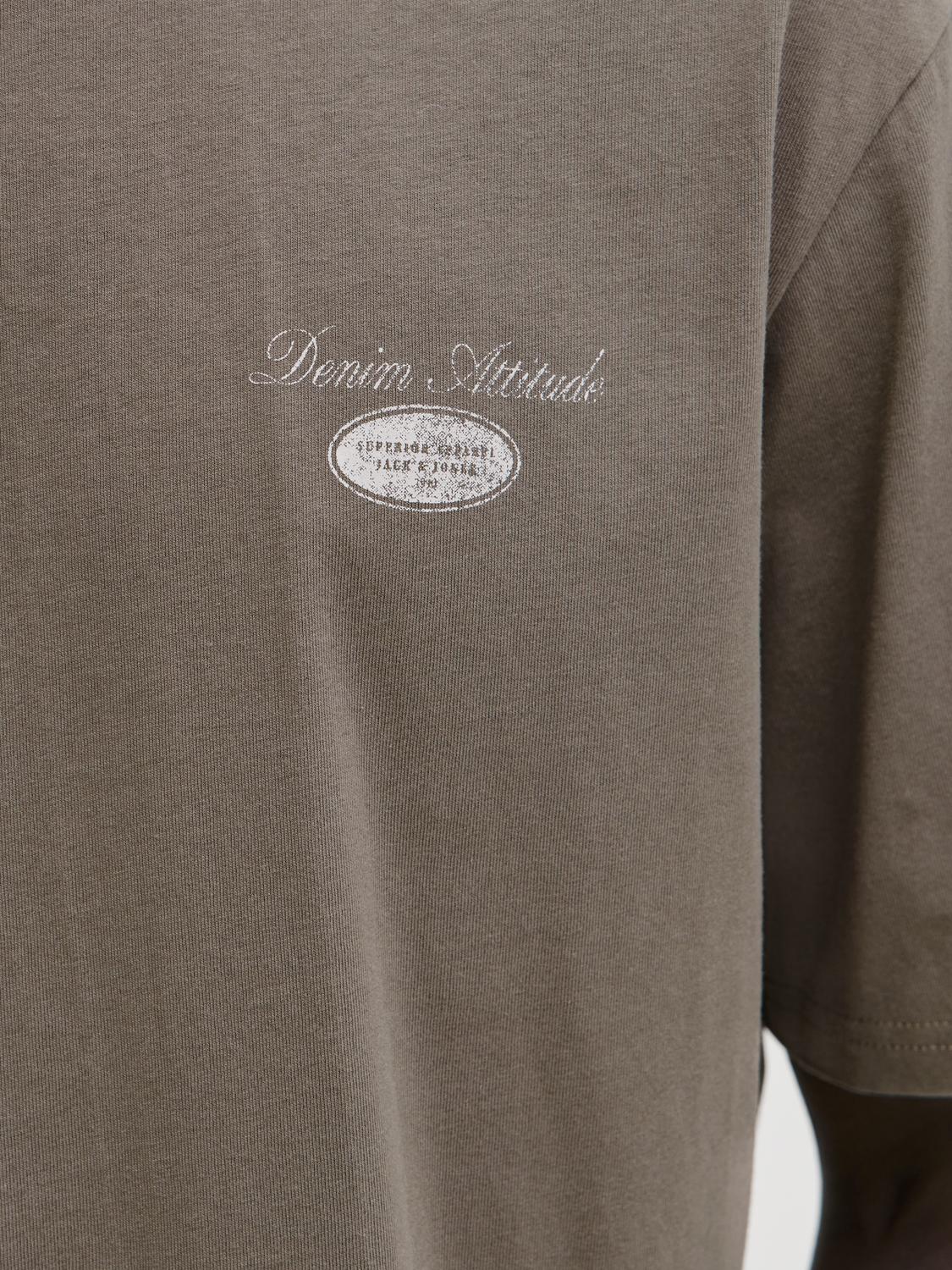 model_shot-detail