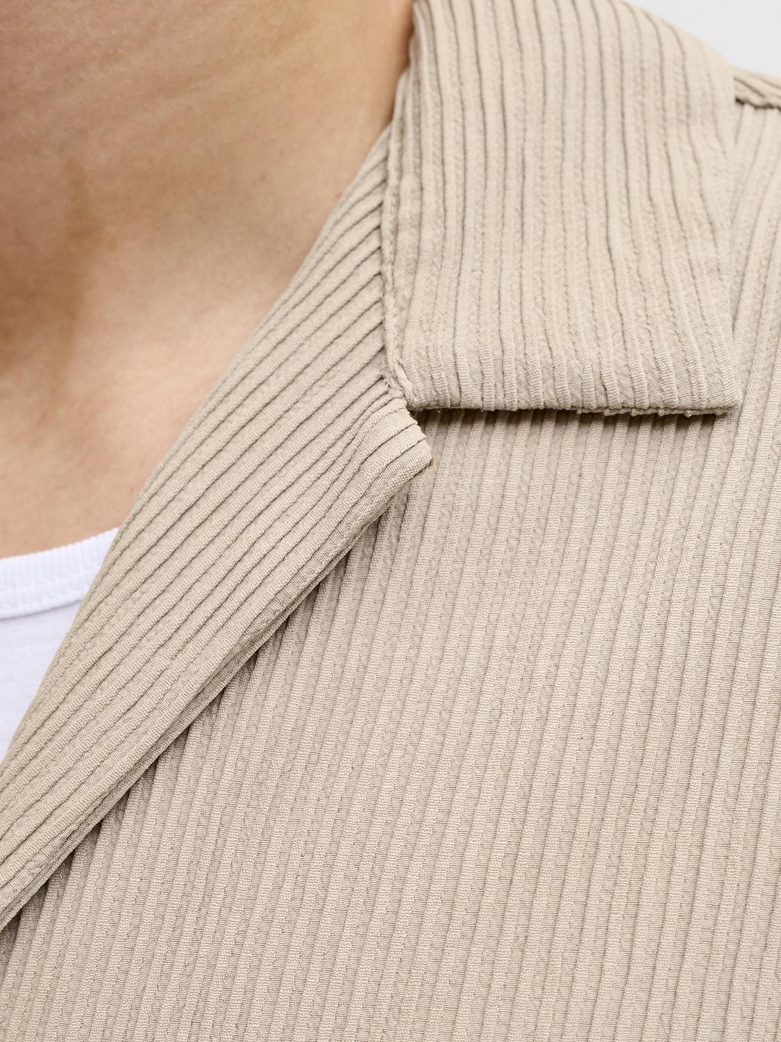 model_shot-detail
