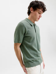 model_shot-creative