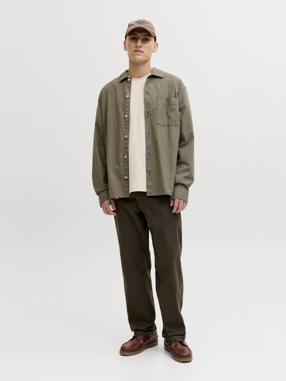 model_shot-front_full