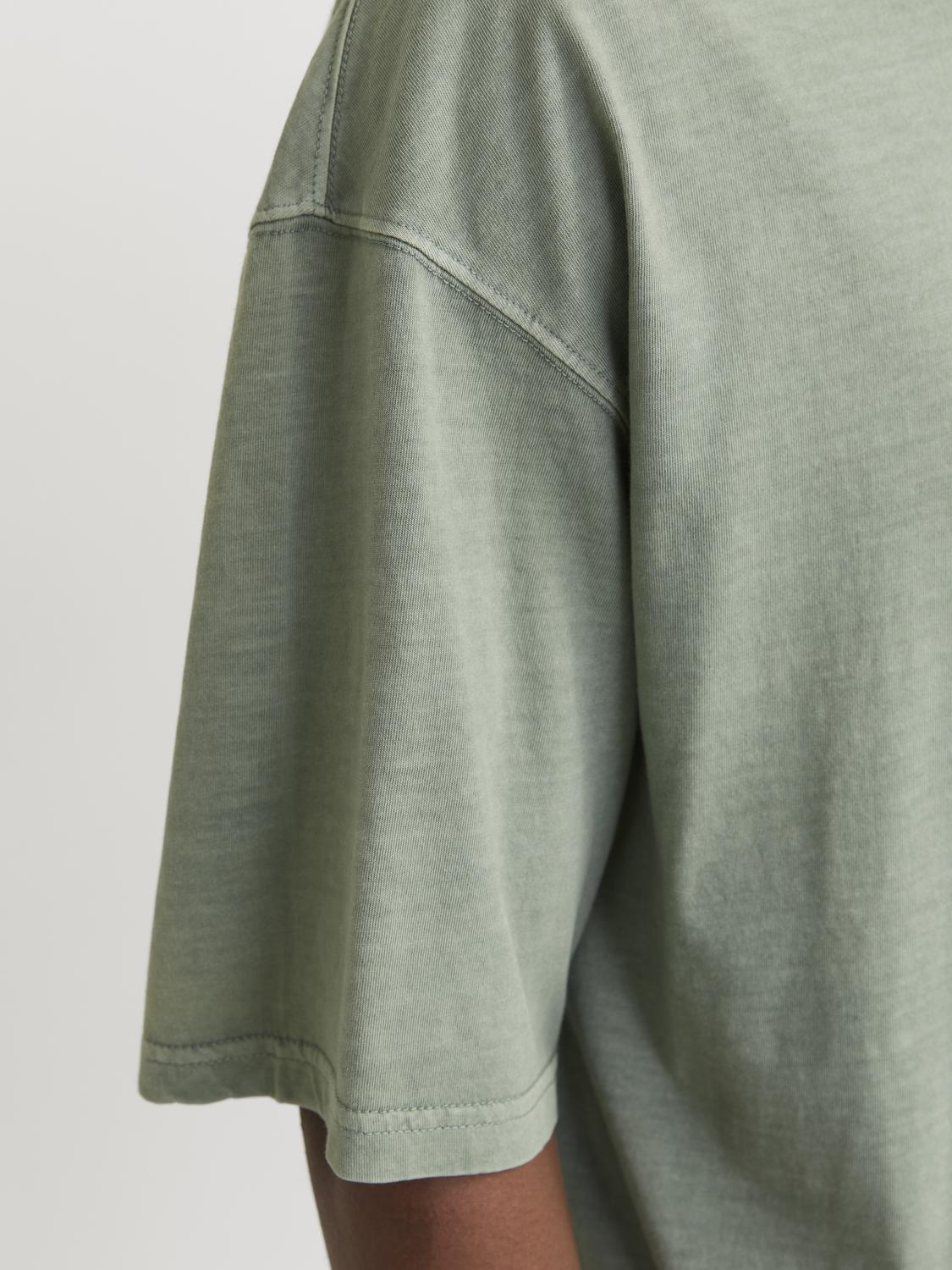 model_shot-detail