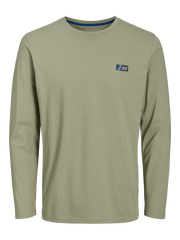 pack_shot-front