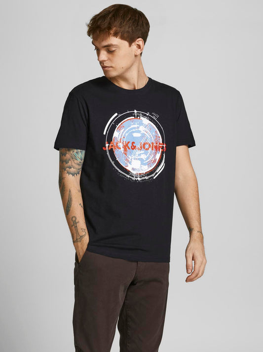 model_shot-front
