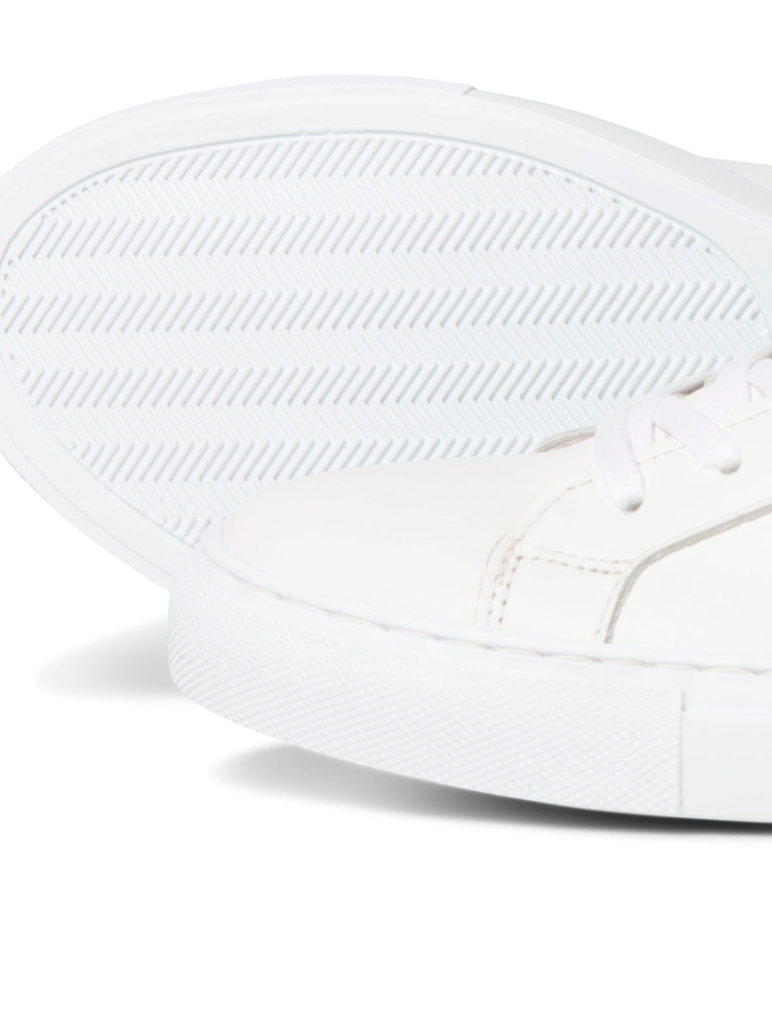 JFWCOREY Shoes - White