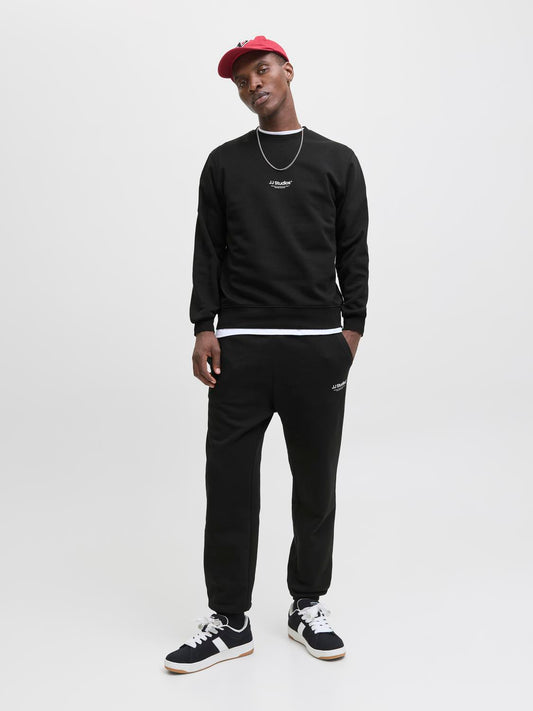 model_shot-front_full