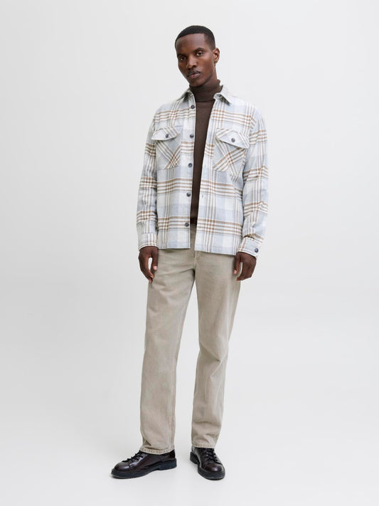 model_shot-front_full