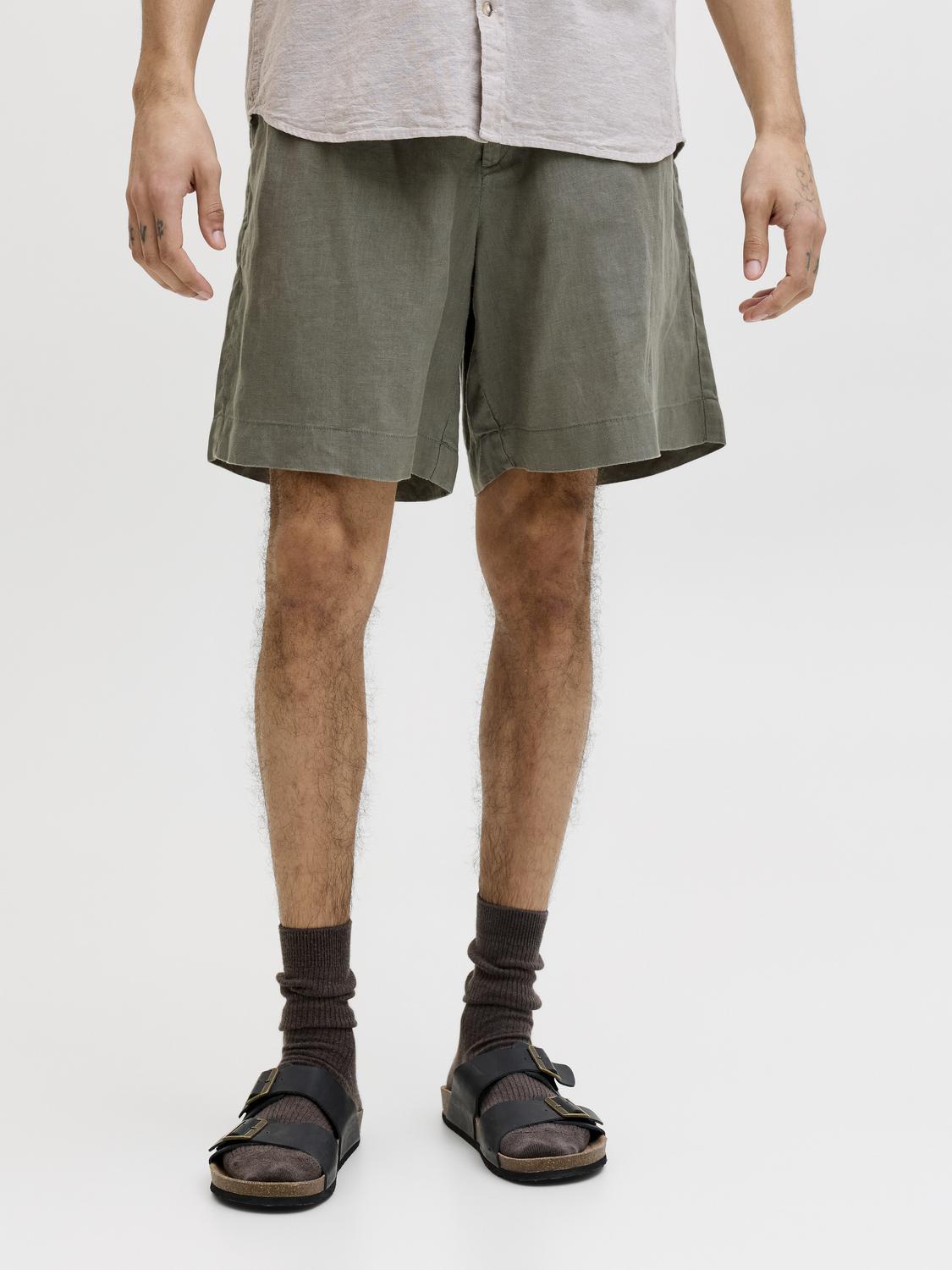 model_shot-front