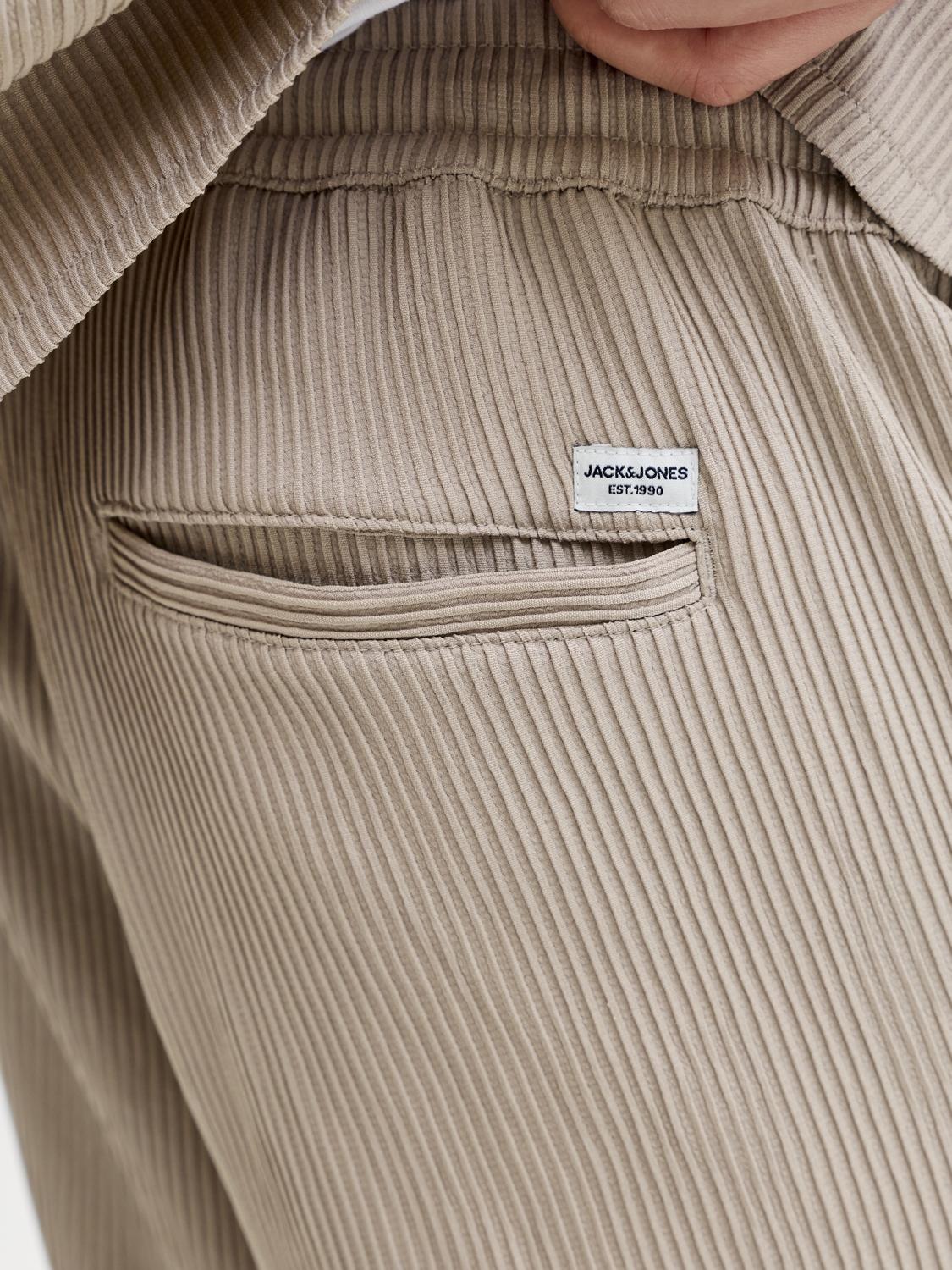 model_shot-detail