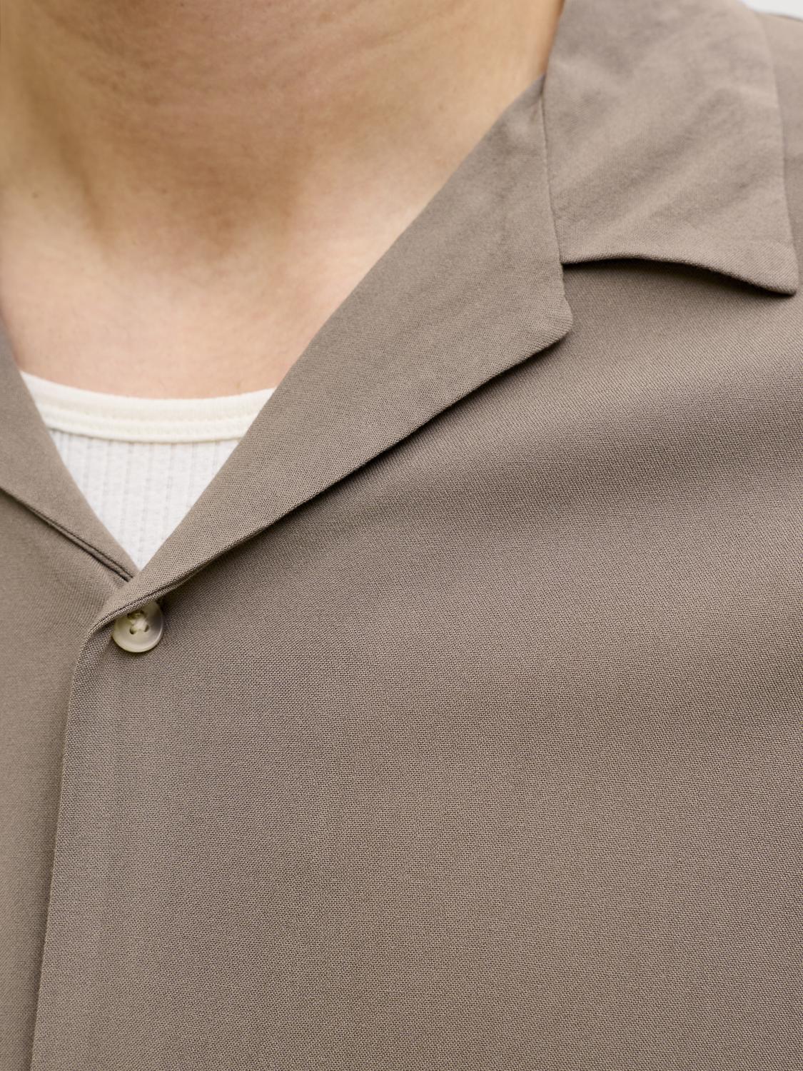 model_shot-detail