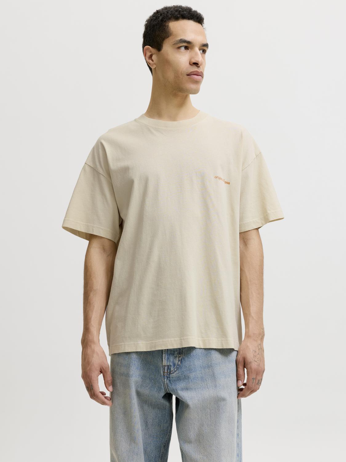 model_shot-front