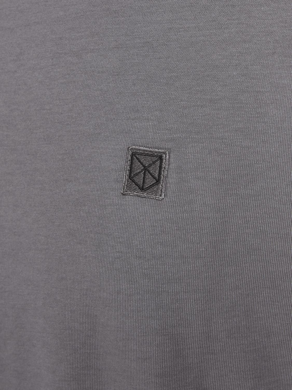 model_shot-detail