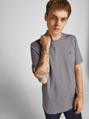 model_shot-creative