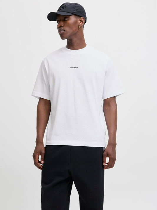 model_shot-front