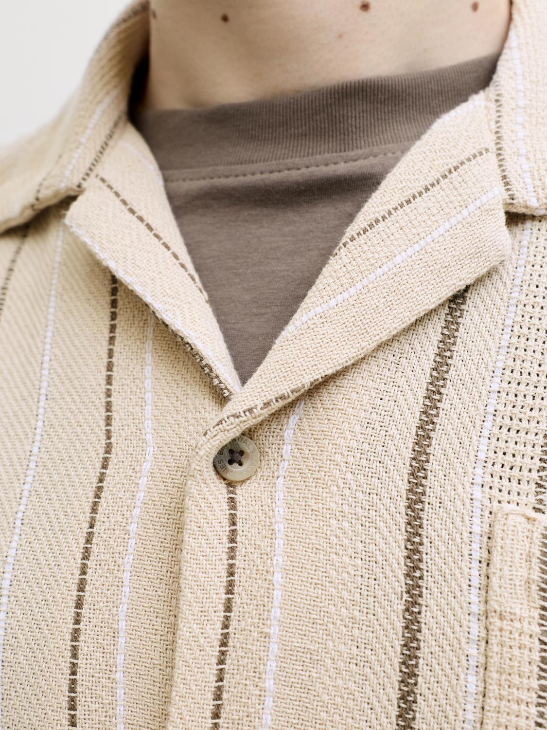 model_shot-detail