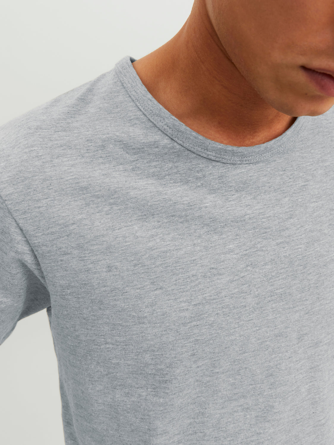 JJEBASIC T-Shirt - LIGHT GREY MELANGE