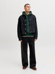 model_shot-front_full