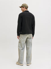 model_shot-back