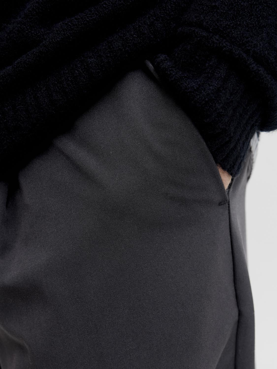 model_shot-detail