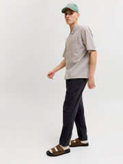 model_shot-creative