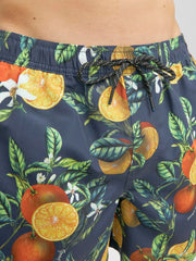 تصميم شبابي عصري لشورت بحر رجالي مورد