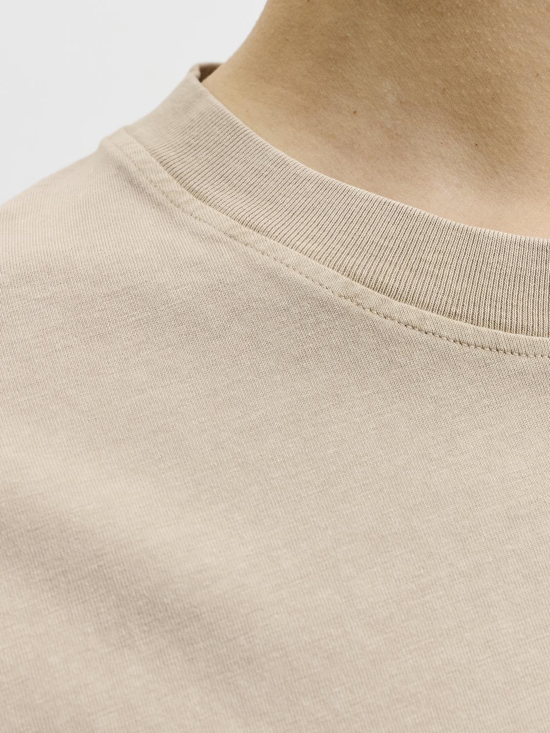 model_shot-detail