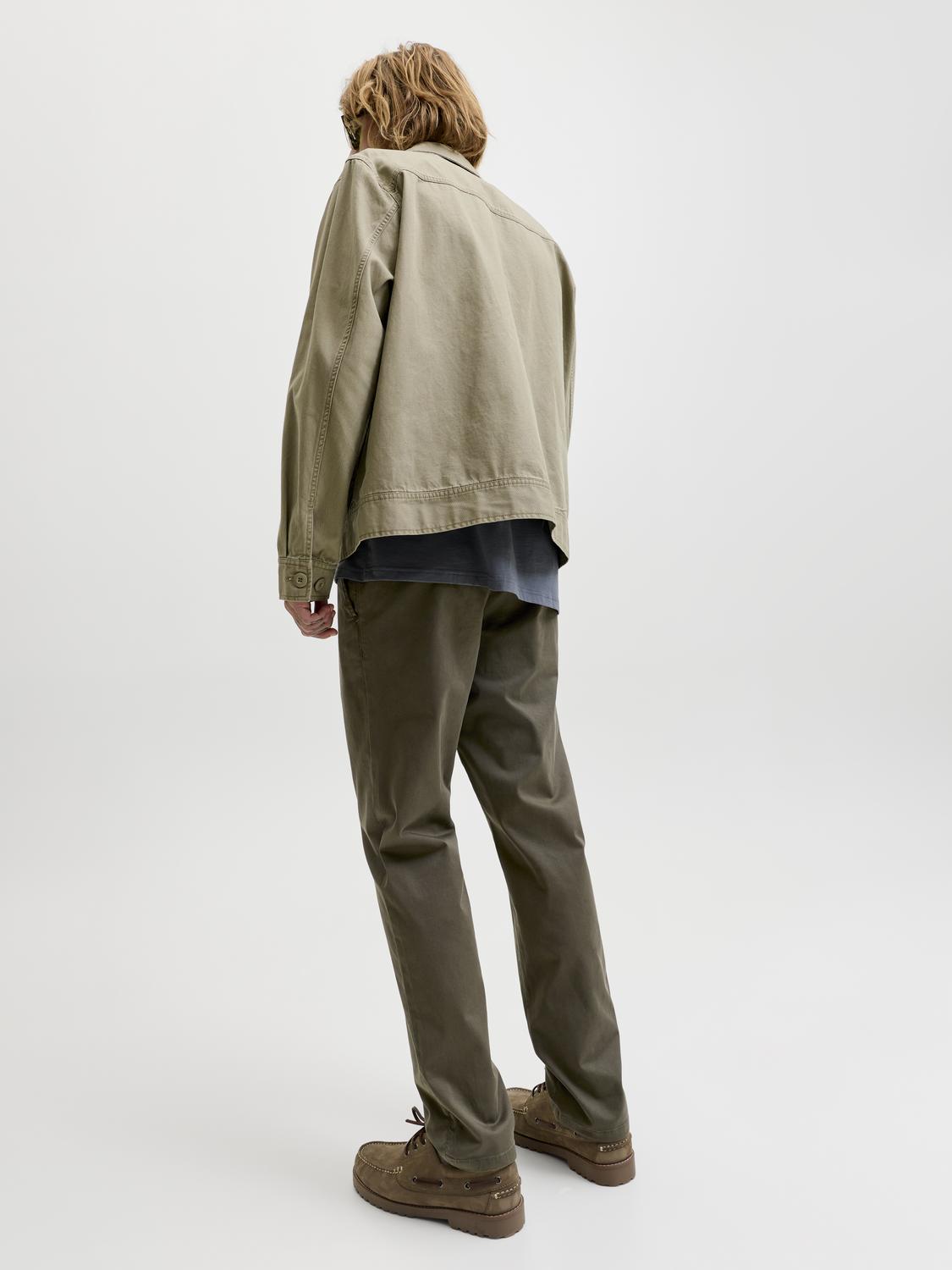 model_shot-creative