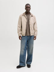 model_shot-front_full
