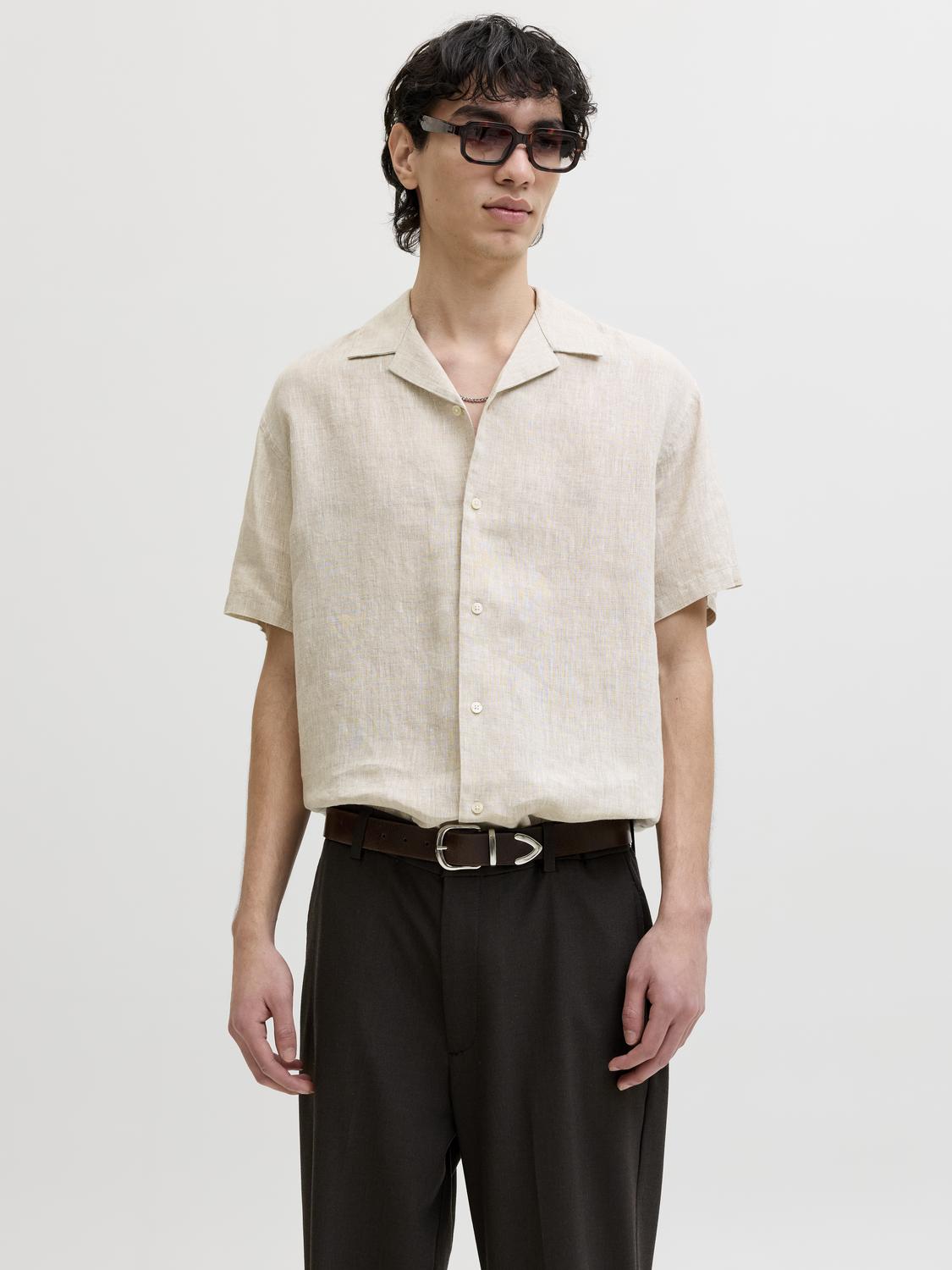 model_shot-front