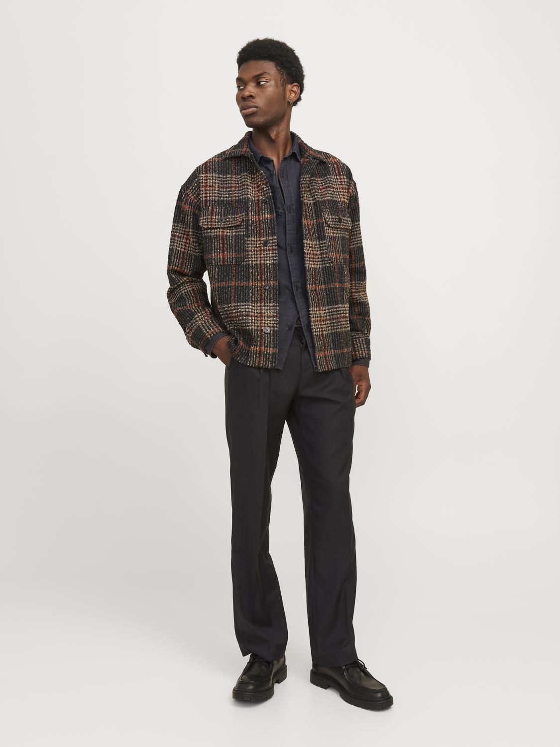 model_shot-front_full