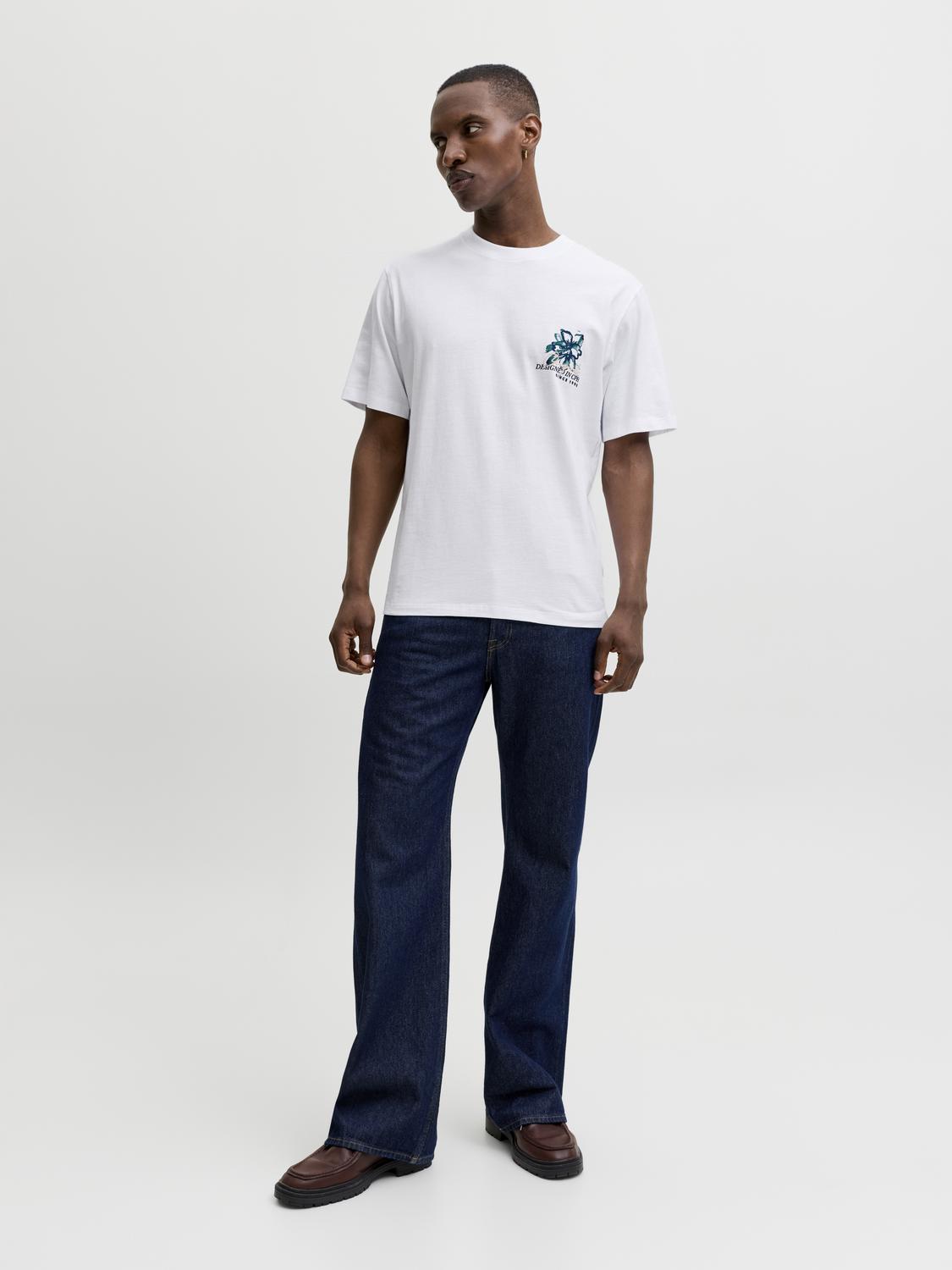 model_shot-front_full