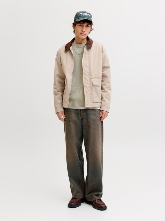 model_shot-front_full