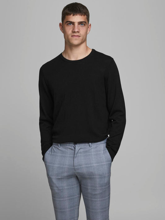 model_shot-front