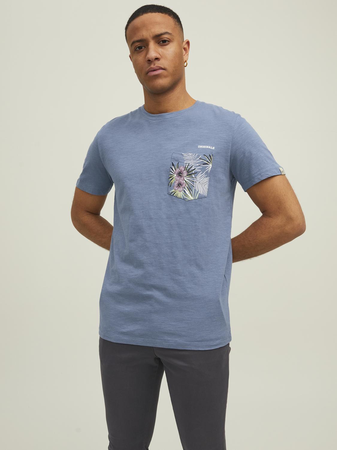 model_shot-front