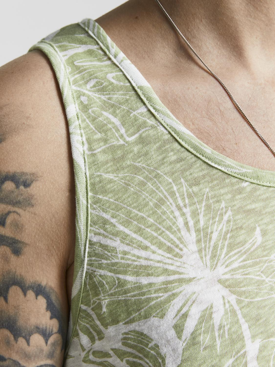 model_shot-detail