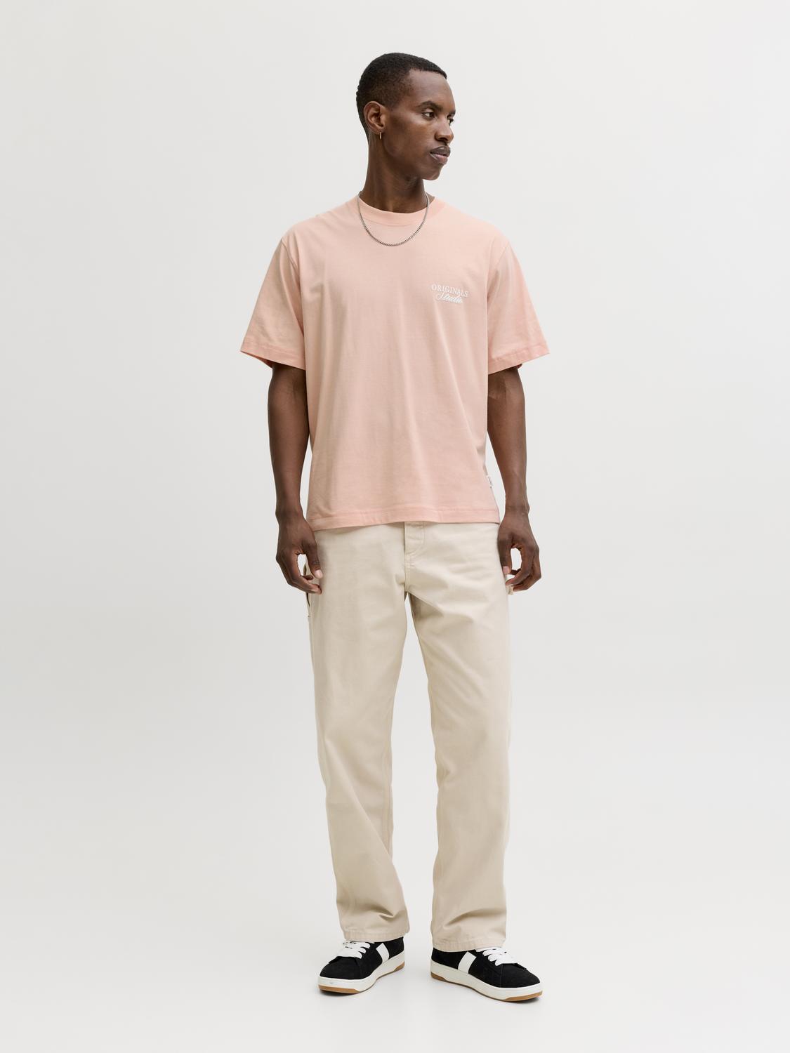 model_shot-front_full