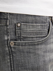 model_shot-detail