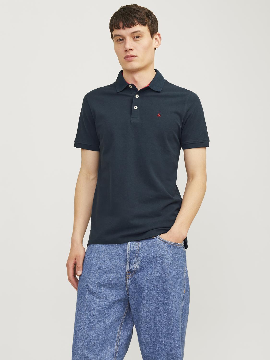 model_shot-front