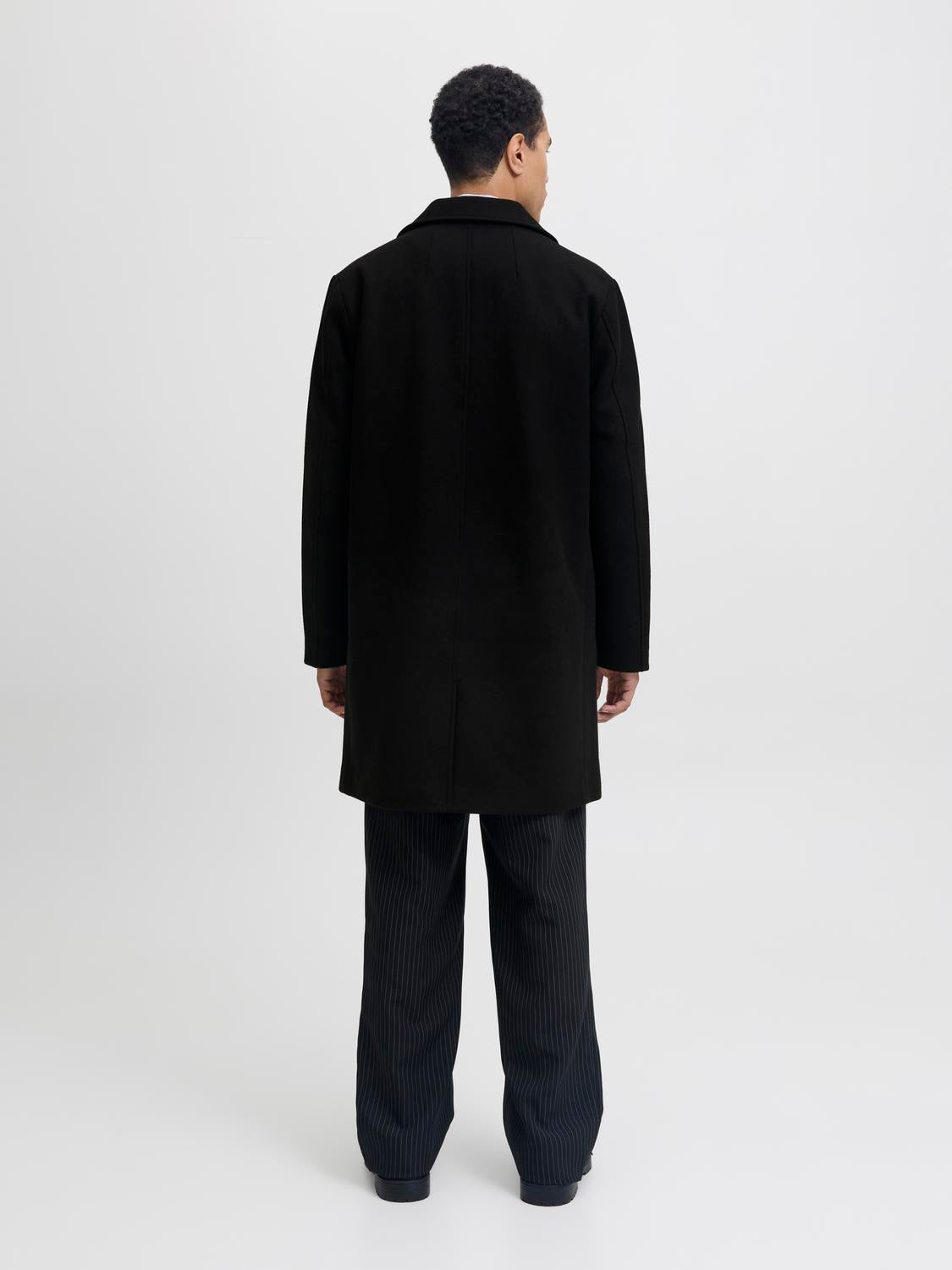 التصميم الخلفي لمعطف طويل من جاك آند جونز JPRBLACHARLTON الأسود
