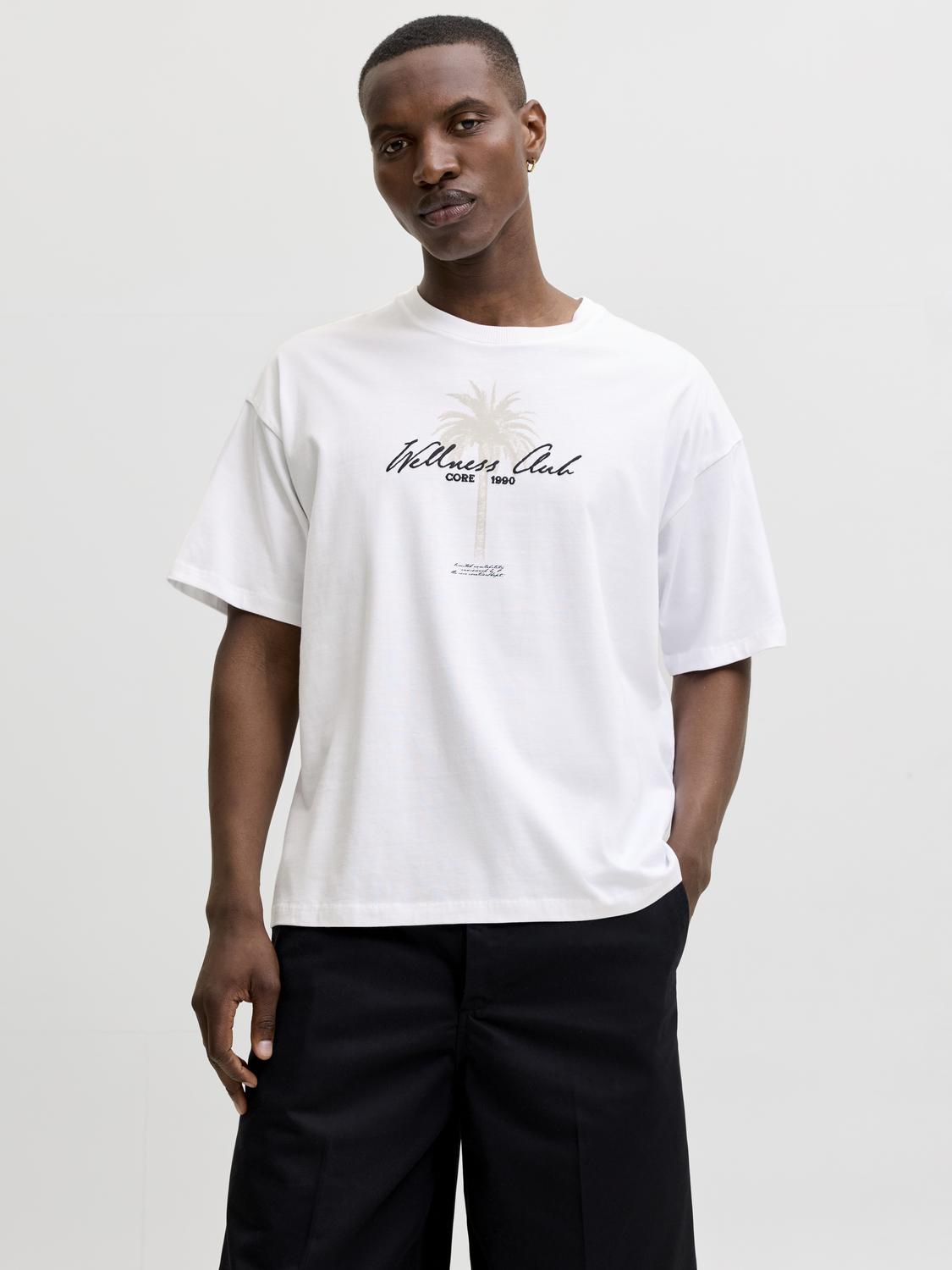 model_shot-front