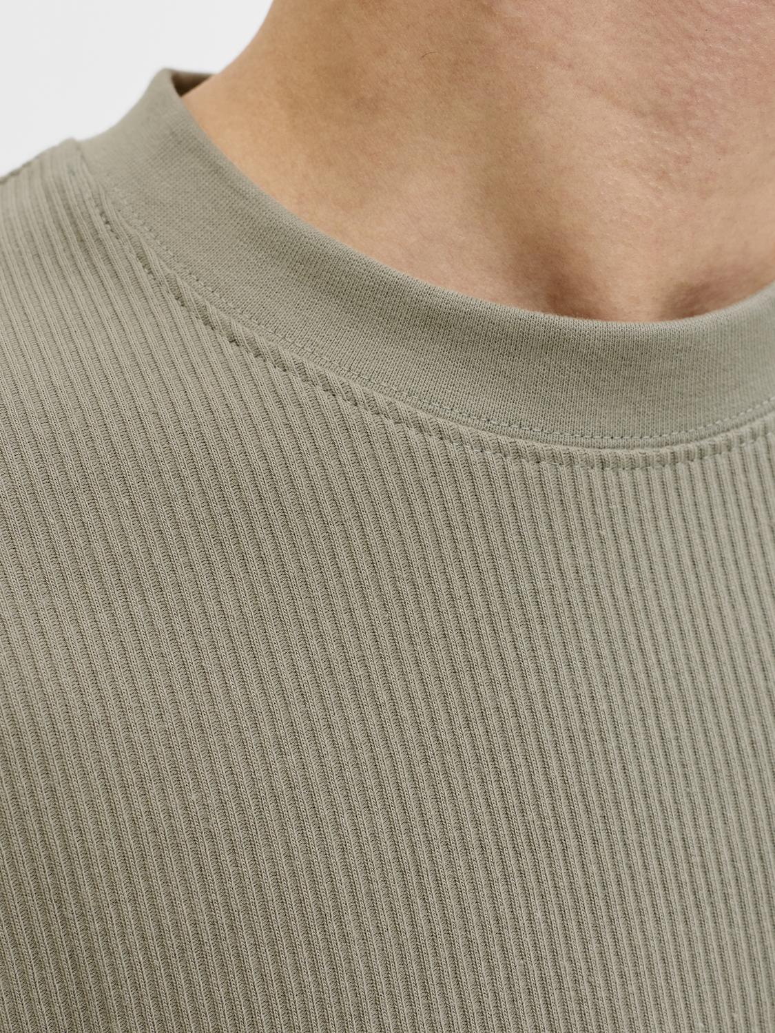 model_shot-detail