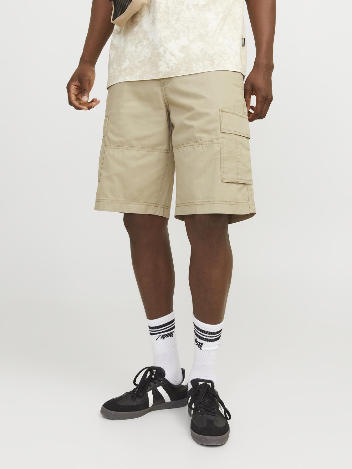 model_shot-front