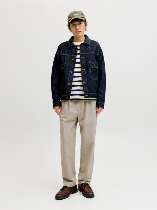 model_shot-front_full