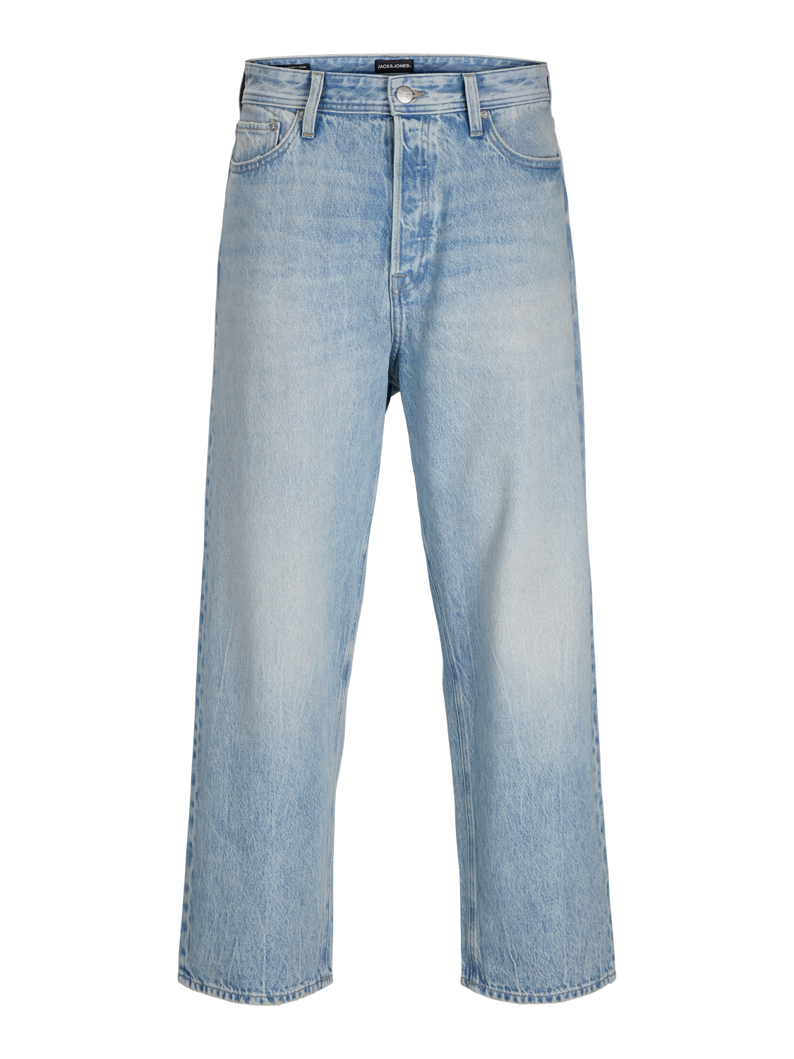 تفاصيل الجيوب الخلفية لجينز جيا ليكس الأزرق مع تصميم كلاسيكي يناسب إطلالتك اليومية