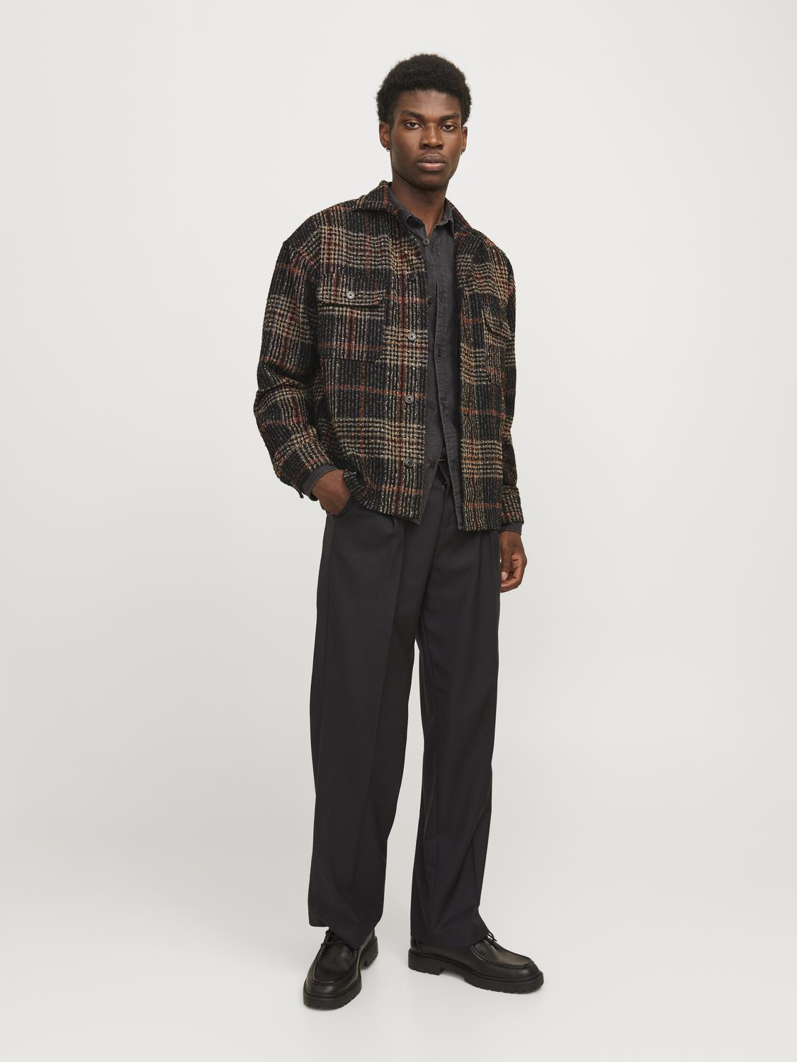 model_shot-front_full