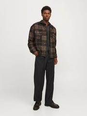 model_shot-front_full