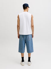 model_shot-back